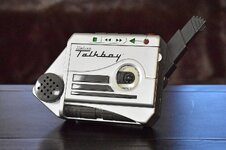 Deluxe_Talkboy_on_table.jpg
